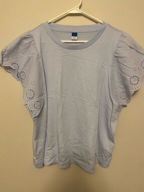 OLD NAVY Light Blue Eyelet Flutter Sleeve Women's Top | Size Large